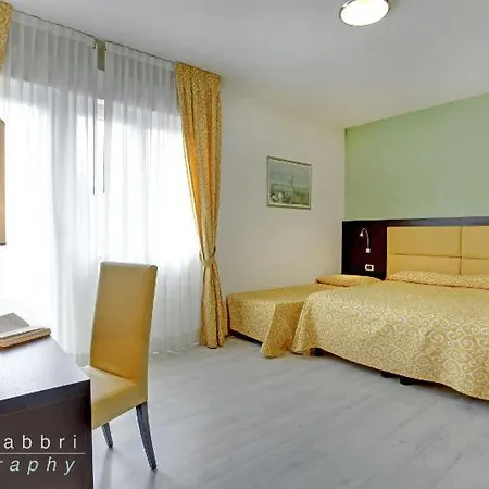 Hotel La Pergola Di Venezia Lido de Venecia Exterior foto