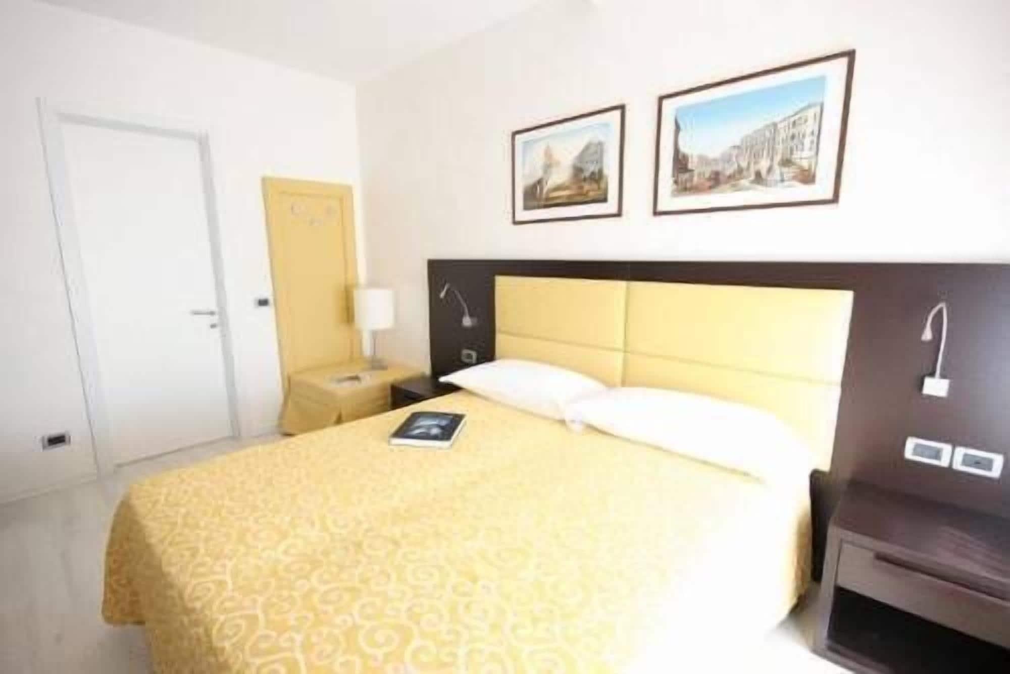 Hotel La Pergola Di Venezia 2*